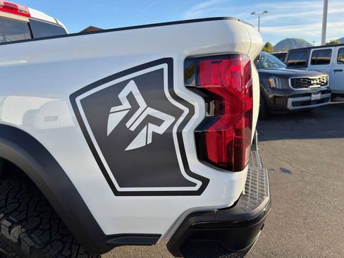 New 2026 Chevrolet Colorado Trail Boss AWD/4WD image 25