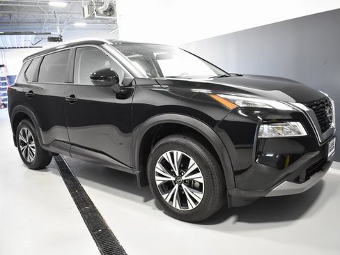 Used 2022 Nissan Rogue SV w/ SV Premium Package image 7