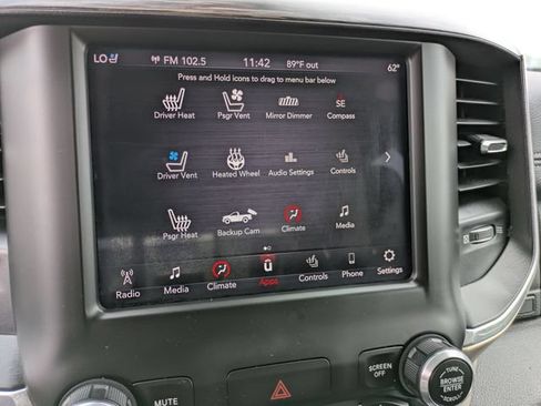 Used 2019 RAM 1500 Laramie AWD/4WD image 13
