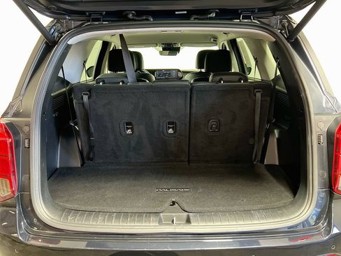 Used 2023 Hyundai Palisade SEL FWD image 24