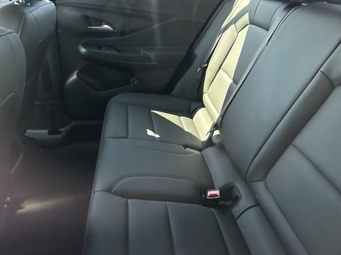 Used 2026 Buick Envista Sport Touring w/ Advanced Safety Package FWD image 10