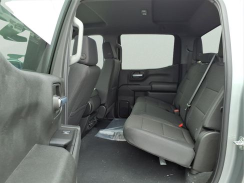 New 2026 Chevrolet Silverado 1500 Custom Trail Boss w/ LPO, Dark Essentials Package image 9