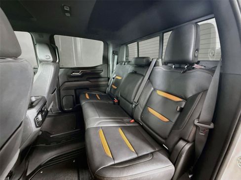 Used 2023 GMC Sierra 1500 AT4 w/ AT4 Preferred Package AWD/4WD image 22