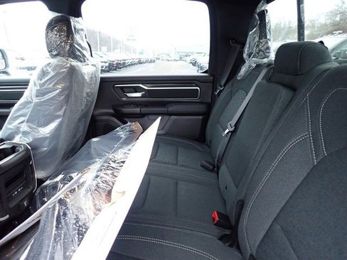 New 2026 RAM 1500 4x4 Crew Cab image 13