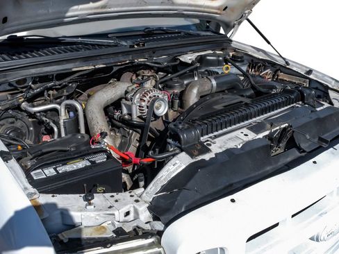 Used 2005 Ford F250 XL image 52