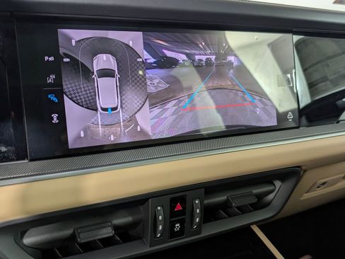 New 2026 Porsche Cayenne image 31