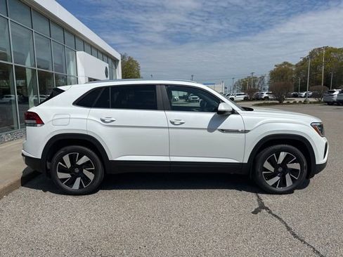 New 2026 Volkswagen Atlas Cross Sport SE AWD/4WD image 8