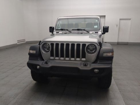 Used 2020 Jeep Wrangler Sport image 15