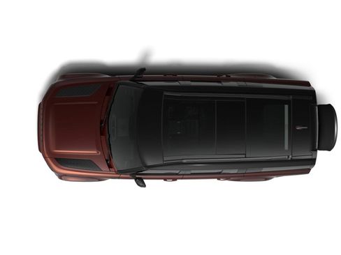 New 2026 Land Rover Defender 130 X-Dynamic SE image 4