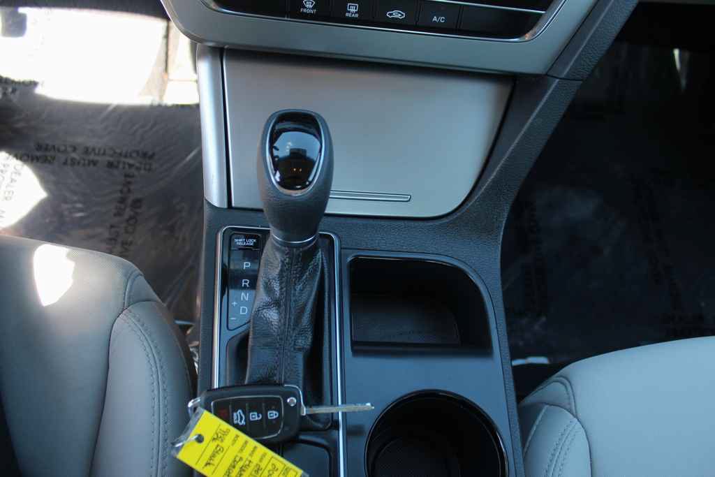 Used 2015 Hyundai Sonata SE w/ Option Group 09 FWD image 22
