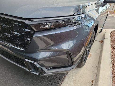 Used 2025 Honda CR-V Sport image 6