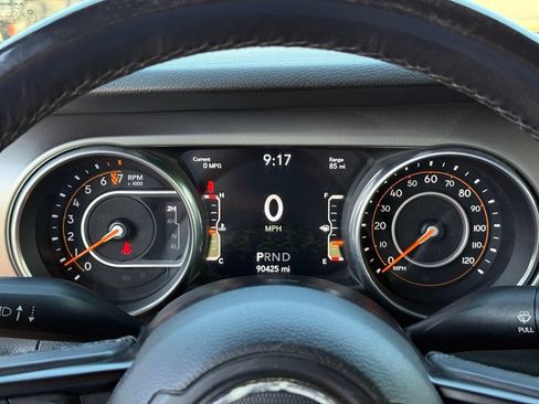 Used 2018 Jeep Wrangler Unlimited Sport S AWD/4WD image 17