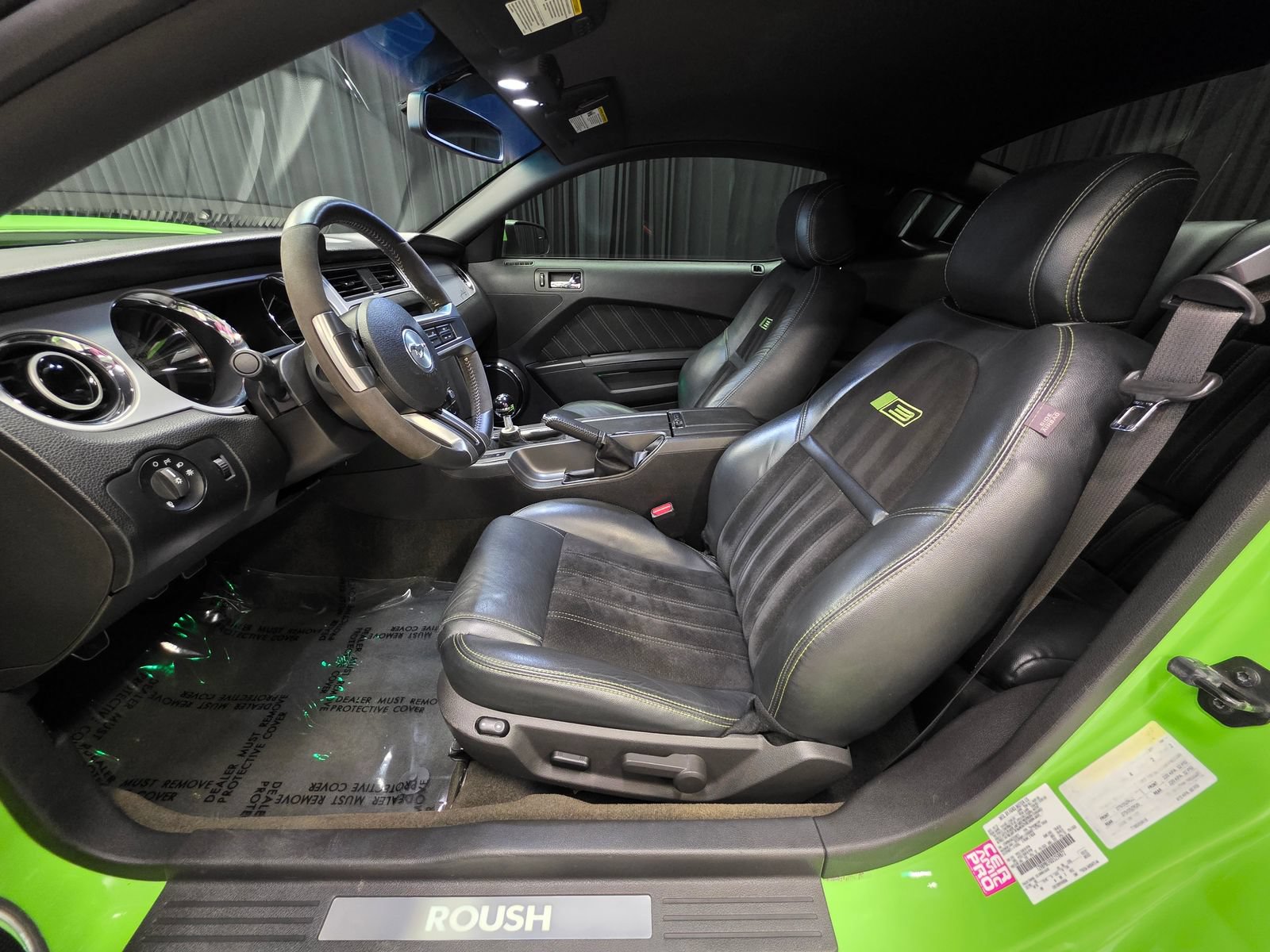 Used 2013 Ford Mustang GT Premium w/ Electronics Pkg RWD image 21