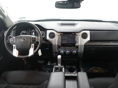 Used 2021 Toyota Tundra SR5 w/ Trail Edition image 17