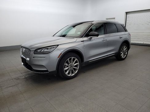 Used 2022 Lincoln Corsair AWD w/ Premium Package image 2