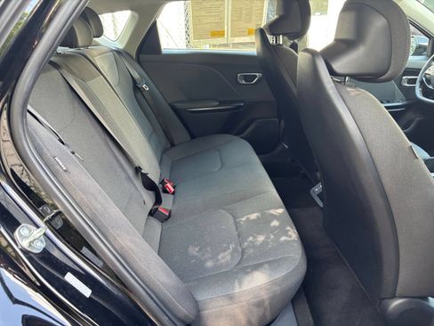 Used 2025 Kia K4 FWD image 38