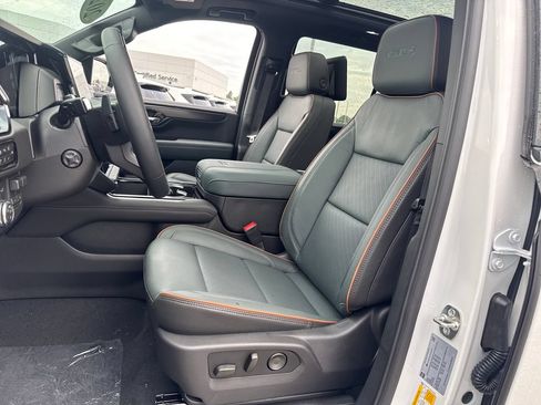 New 2026 GMC Yukon AT4 w/ AT4 Premium Plus Package AWD/4WD image 15