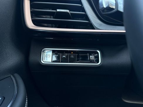 Used 2024 Buick Envision Sport Touring image 17