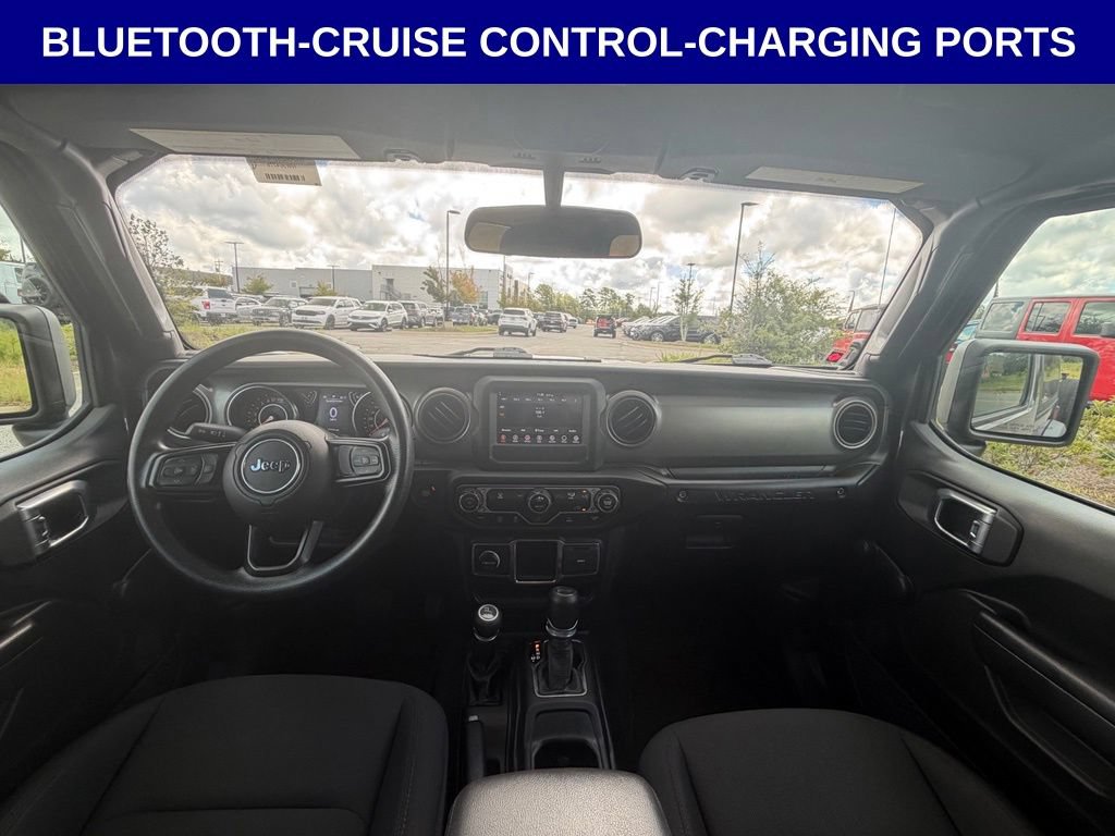 Used 2022 Jeep Wrangler Sport AWD/4WD image 7