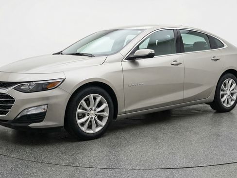 Used 2024 Chevrolet Malibu LT image 3