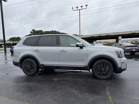 Used 2023 Kia Telluride SX X-Pro AWD/4WD image 3