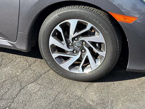 Used 2016 Honda Civic EX image 6