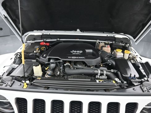 Used 2022 Jeep Wrangler Unlimited Rubicon w/ Steel Bumper Group AWD/4WD image 48