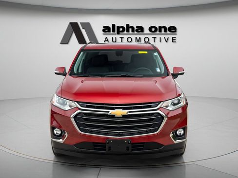 Used 2019 Chevrolet Traverse LT w/ LT Premium Package AWD/4WD image 2