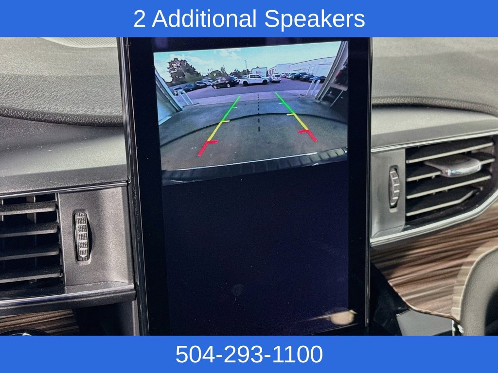 Used 2024 Ford Explorer Limited w/ Limited Technology Package RWD image 16