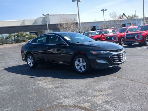 Used 2024 Chevrolet Malibu LT image 4