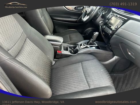 Used 2019 Nissan Rogue S image 26