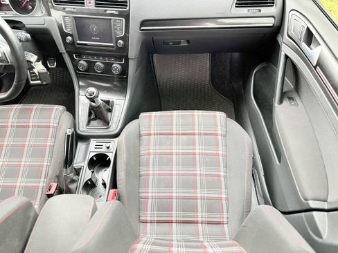 Used 2016 Volkswagen GTI S image 19