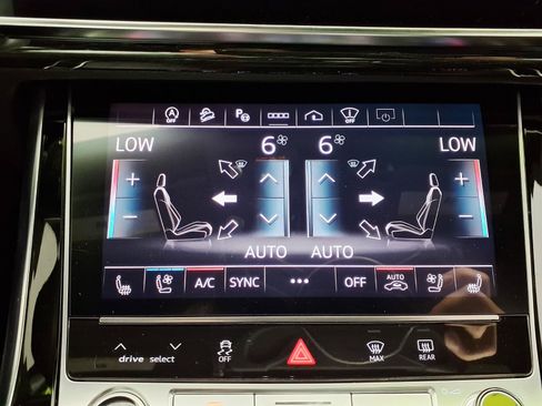 Used 2023 Audi Q8 Prestige AWD/4WD image 20