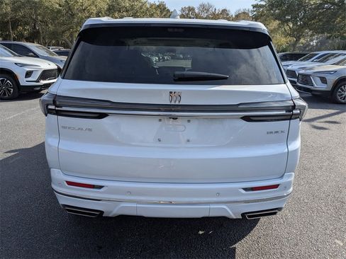 New 2026 Buick Enclave Avenir image 5