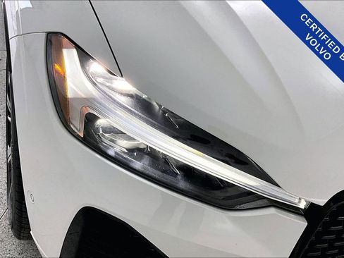 Used 2025 Volvo XC60 B5 Ultra w/ Protection Package Premier image 38
