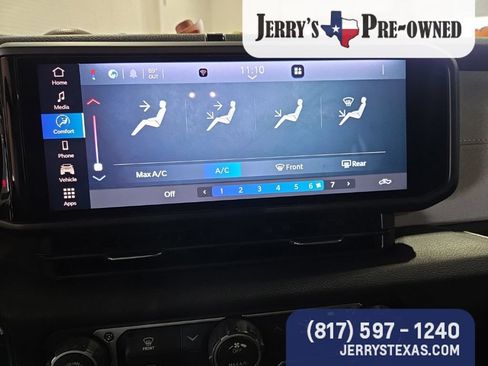 Used 2024 Jeep Gladiator Sport AWD/4WD image 10