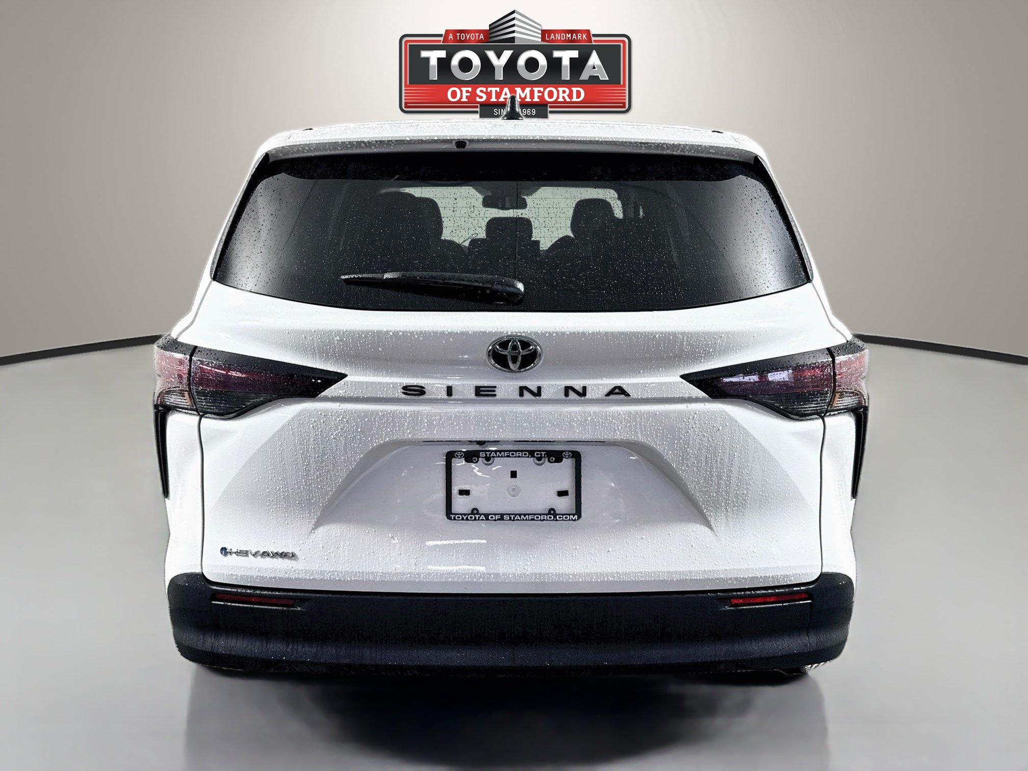 Certified 2026 Toyota Sienna LE AWD/4WD image 6