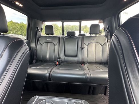 Used 2019 Ford F150 Platinum w/ Equipment Group 701A Luxury AWD/4WD image 13