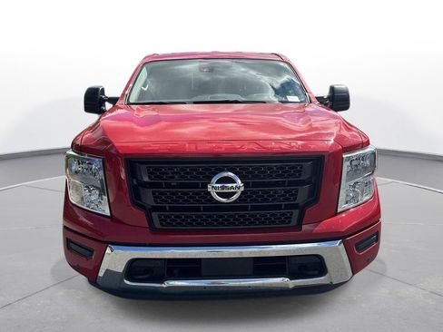 Used 2022 Nissan Titan SV w/ SV Convenience Package RWD image 3