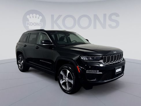 Used 2022 Jeep Grand Cherokee Limited 4xe w/ Luxury Tech Group II AWD/4WD image 10
