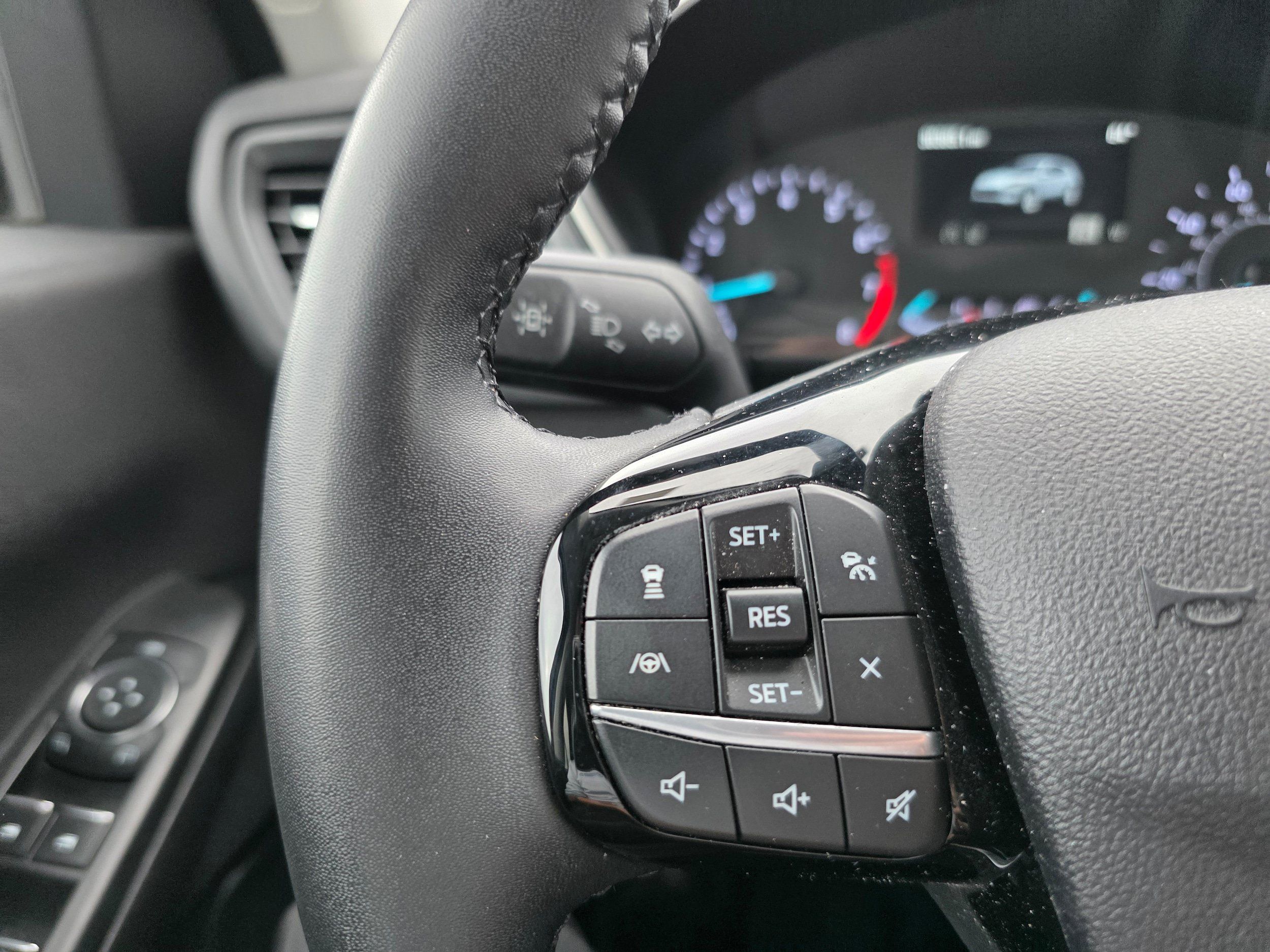 Used 2022 Ford Escape SEL AWD/4WD image 14