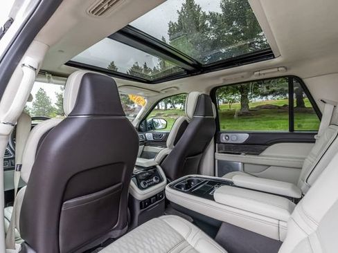 Used 2019 Lincoln Navigator Black Label AWD/4WD image 14