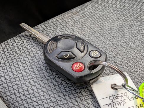 Used 2017 Ford Transit Connect XL image 28