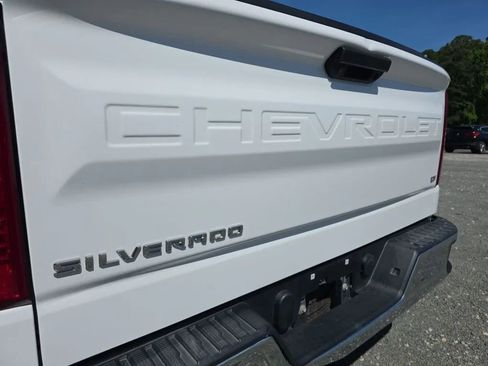 Used 2020 Chevrolet Silverado 1500 LT RWD image 10
