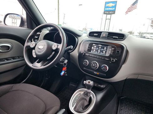 Used 2018 Kia Soul image 25