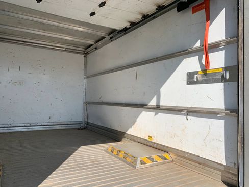 Used 2019 Ford Transit 350 156 DRW RWD image 25