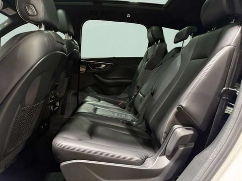 Used 2018 Audi Q7 3.0T Prestige w/ Prestige Package AWD/4WD image 28