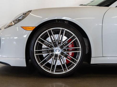 Used 2017 Porsche 911 Turbo image 21