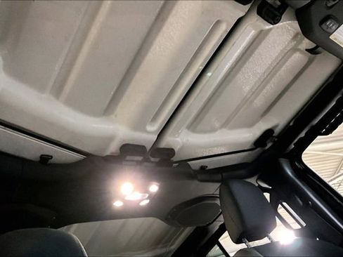 Used 2020 Jeep Wrangler Unlimited Sport S AWD/4WD image 17