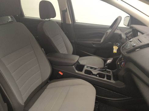 Used 2017 Ford Escape S FWD image 21